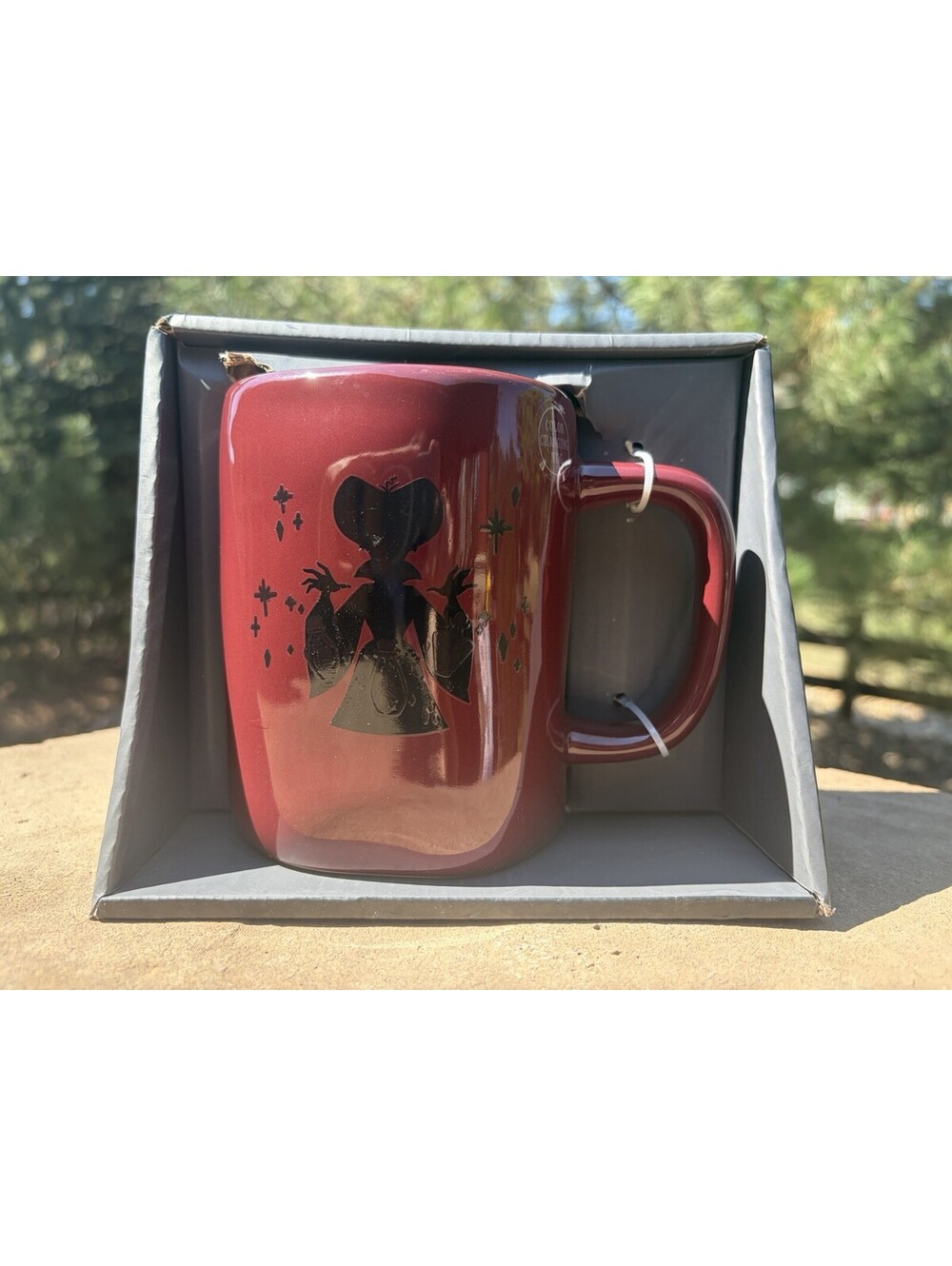 Rae Dunn MagentaDisney HOCUS POCUS Color Changing Mug NIB
